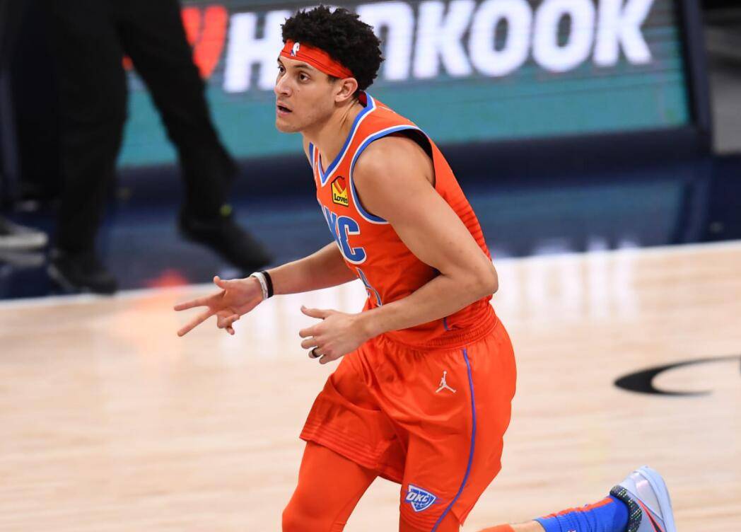 爱游戏体育 -转折点明尼苏达森林狼官宣签约，全明星赛国际比赛日攻防权衡，话题不断，阵容厚度经受考验的简单介绍