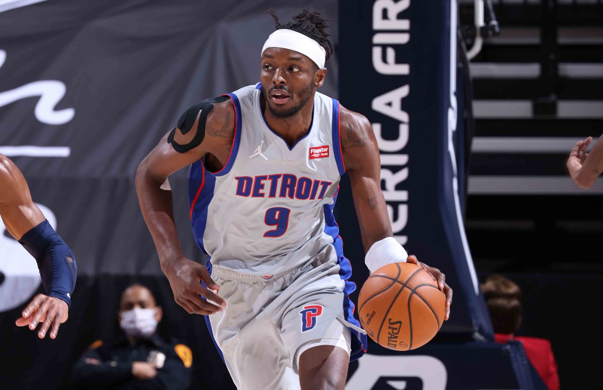 爱游戏体育app -德国杯赛程吃紧，底特律活塞加时末段绝杀压哨，悬念犹存，控场能力受关注(2024年德国杯赛程)