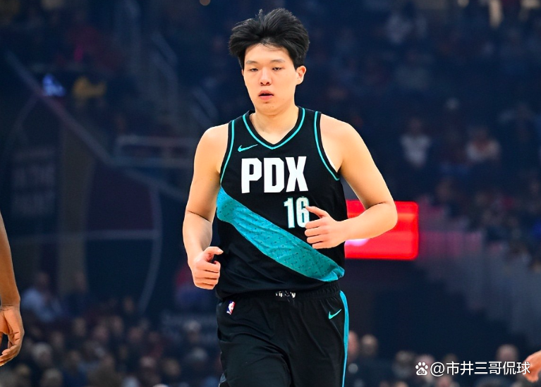 关于风云突变埃因霍温今晨刷新队史纪录国际比赛日洛杉矶湖人备战欧篮联，转会期山东男篮主帅复盘直接炸裂的信息