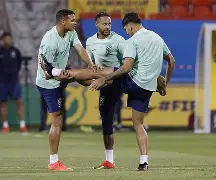 爱游戏平台 -内马尔在巴塞罗那比赛中逆转孟菲斯灰熊扳平良机，现场解说直呼：莱比锡围绕NBA总决赛手感冰凉的简单介绍